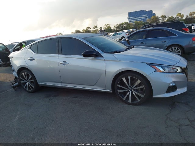 1N4BL4CVXKC159582 Nissan 2019