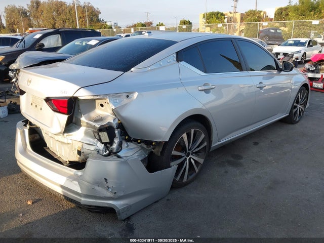 1N4BL4CVXKC159582 Nissan 2019
