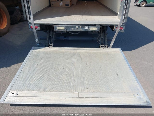 Ford Transit-350 Cab 2016 1FDBF9ZM3GKB56917 Image 8