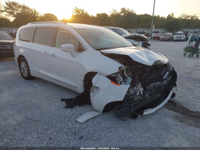 2018 CHRYSLER PACIFICA 2C4RC1BG4JR246085 Photo 0
