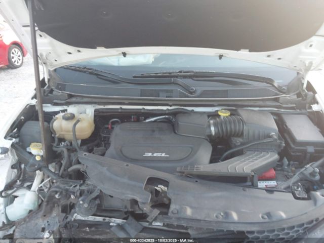 2018 CHRYSLER PACIFICA 2C4RC1BG4JR246085 Photo 9