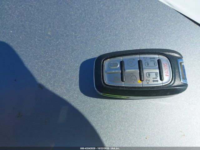 2018 CHRYSLER PACIFICA 2C4RC1BG4JR246085 Photo 10