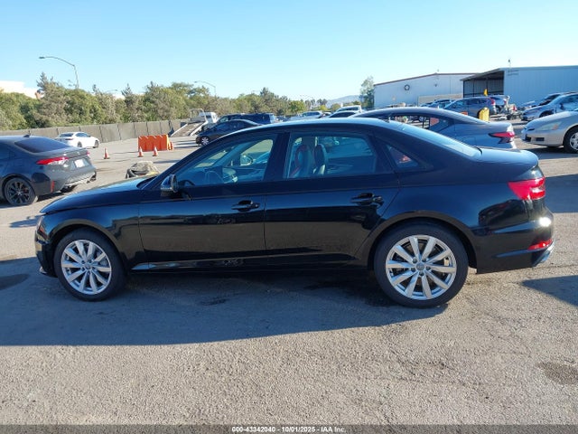 WAUGNAF40HN059044 Audi A4