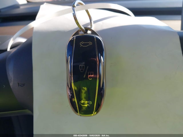 2024 TESLA MODEL Y 7SAYGDEE7RA294540 Photo 10
