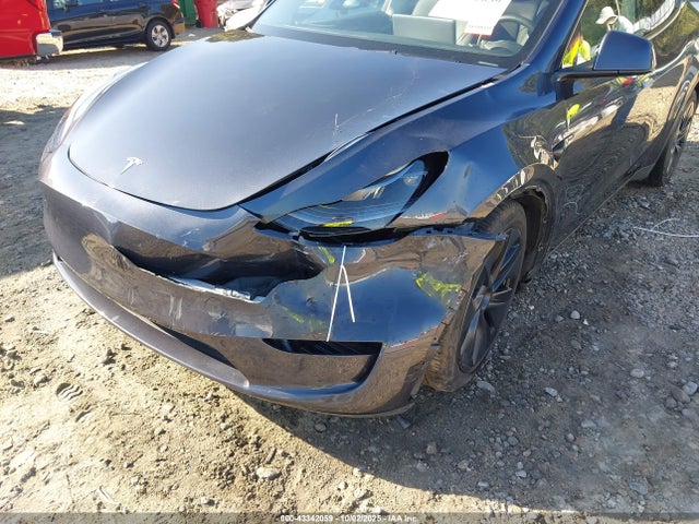 2024 TESLA MODEL Y 7SAYGDEE7RA294540 Photo 5