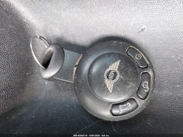 2012 MINI COOPER WMWSU3C57CT255749 Photo 10