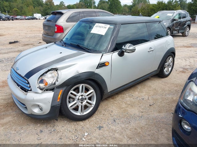 2012 MINI COOPER WMWSU3C57CT255749 Photo 1