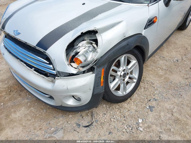 2012 MINI COOPER WMWSU3C57CT255749 Photo 5