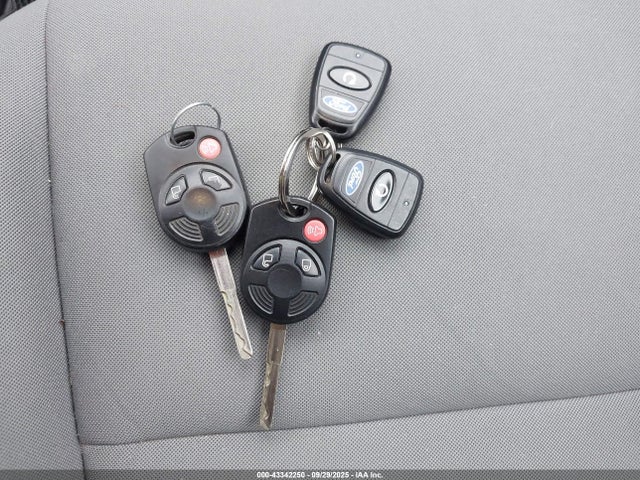 1FMCU9GX3GUC25245 Ford 2016