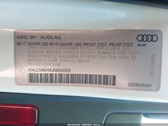 2018 AUDI A4 WAULMAF4XJN002003 Photo 8