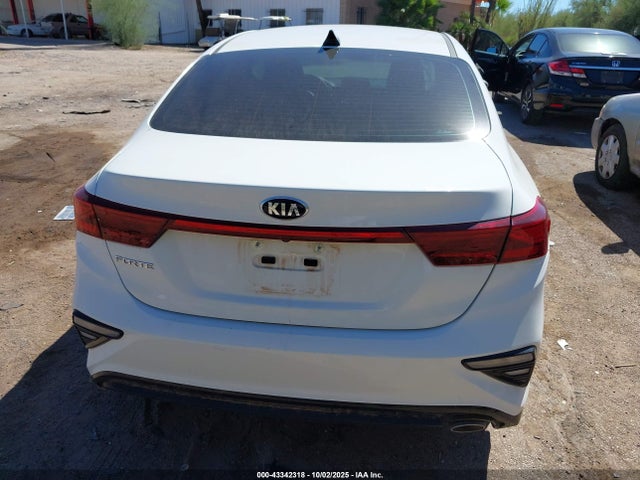 KIA Forte Lxs 2021 3KPF24AD9ME277580 Image 16