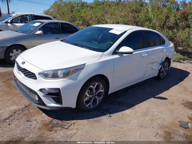 KIA Forte Lxs 2021 3KPF24AD9ME277580 Image 2
