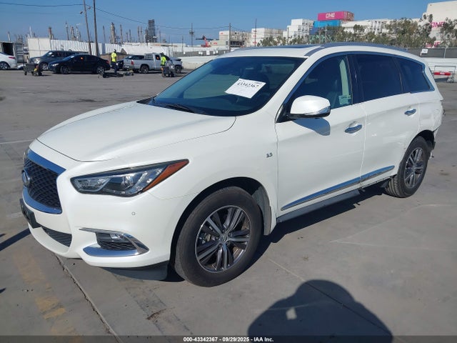 Infiniti 2019 2019 5N1DL0MN0KC534885 Image 2