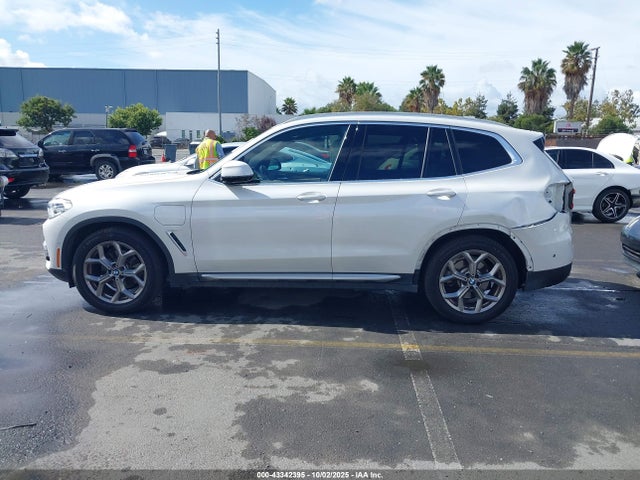5UXTS1C08M9H54999 BMW X3