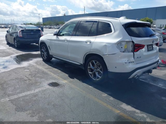 2021 BMW X3 PHEV 5UXTS1C08M9H54999 Photo 2