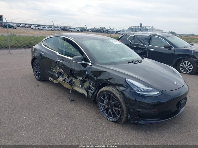 2018 TESLA MODEL 3 5YJ3E1EB4JF127402 Photo 0