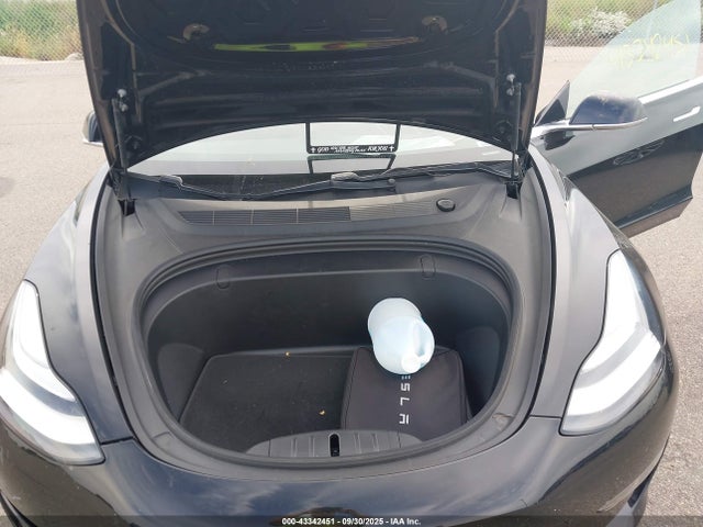 2018 TESLA MODEL 3 5YJ3E1EB4JF127402 Photo 9