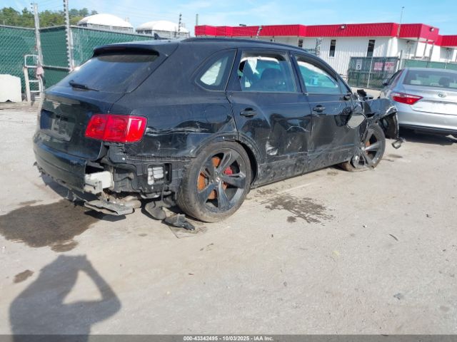 2019 BENTLEY BENTAYGA SJAAM2ZV1KC026404 Photo 3