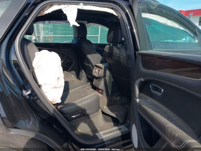 2019 BENTLEY BENTAYGA SJAAM2ZV1KC026404 Photo 7