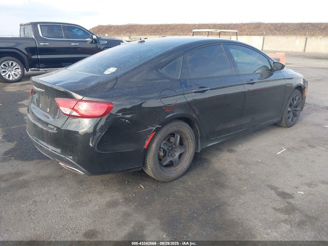 Chrysler 2015 2015 1C3CCCBB6FN619206 Image 4