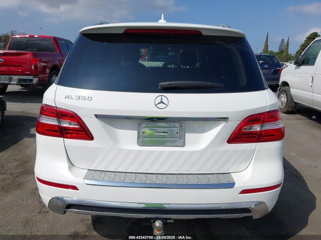 Mercedes-Benz Ml-Class 2015 4JGDA5JB1FA459337 Image 17