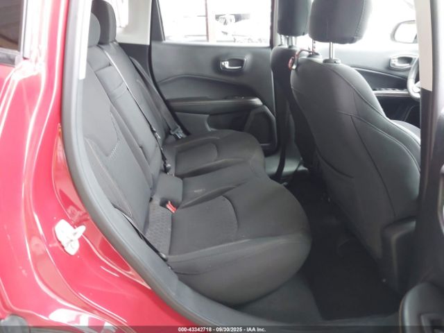 2019 JEEP COMPASS 3C4NJCAB4KT726504 Photo 7