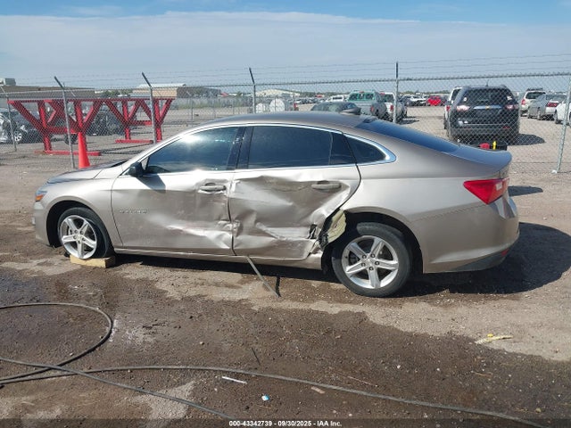 1G1ZB5ST2NF184456 Chevrolet Malibu Fwd Ls
