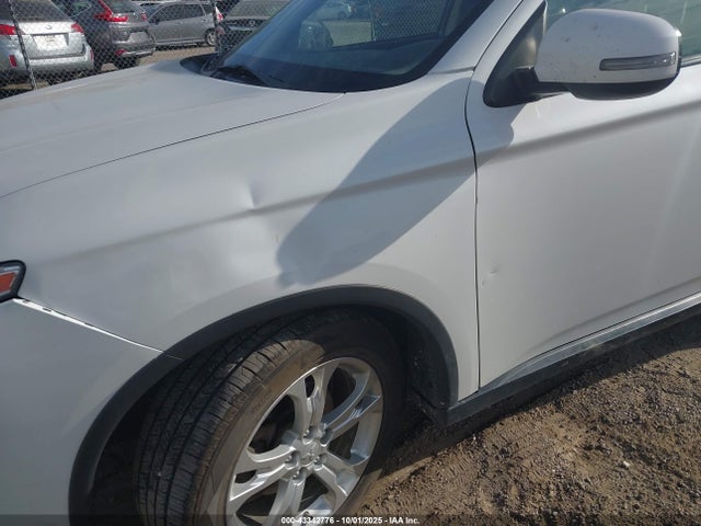 Mitsubishi mivec 2015 JA4AZ3A30FZ008232 Image 14