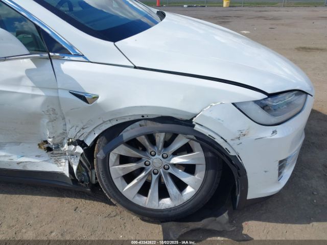 2020 TESLA MODEL X 5YJXCBE25LF249346 Photo 5
