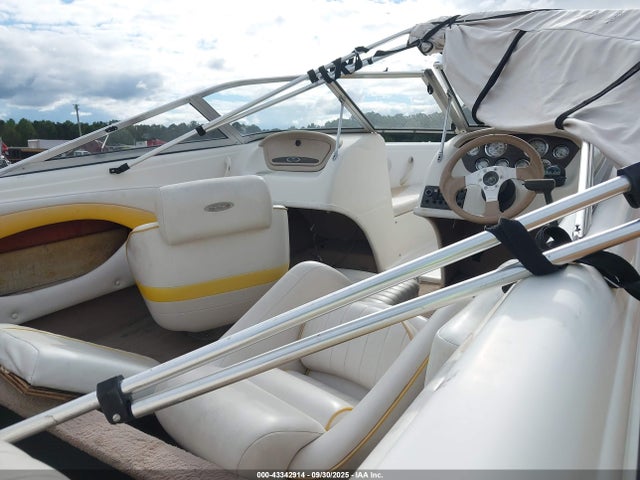 43342914 :رقم المزاد ، FGB72756D202 vin ، 2002 Chaparral 180 Ss Sport مزاد بيع