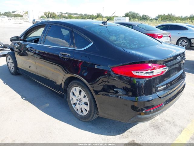 2019 FORD FUSION 3FA6P0G70KR283291 Photo 2