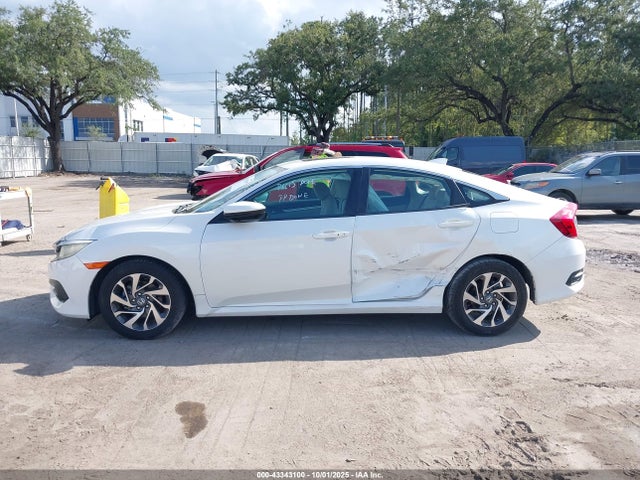 Aukcja sprzedaży 2018 Honda Civic Ex, vin: 19XFC2F71JE022213, numer aukcji: 43343100