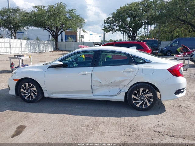Aukcja sprzedaży 2018 Honda Civic Ex, vin: 19XFC2F71JE022213, numer aukcji: 43343100