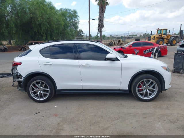 ZASPAJAN9K7C39091 Alfa Romeo 2019