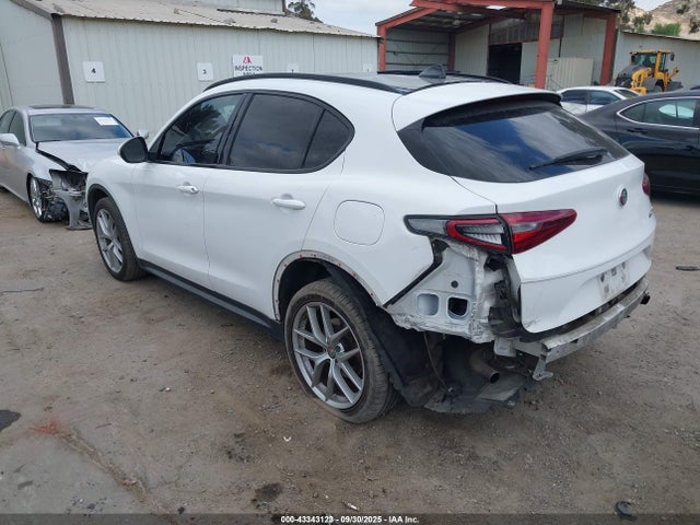 ZASPAJAN9K7C39091 Alfa Romeo 2019