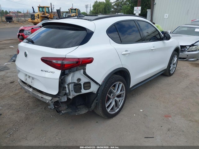 ZASPAJAN9K7C39091 Alfa Romeo 2019