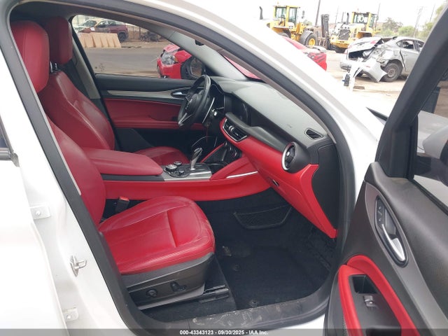 ZASPAJAN9K7C39091 Alfa Romeo 2019