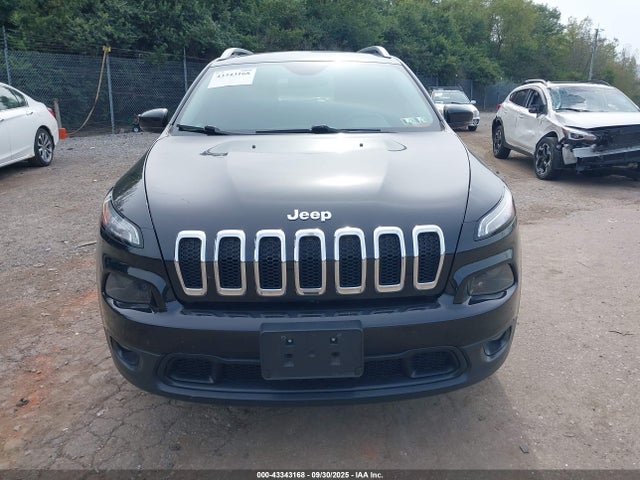 1C4PJMCB2GW318550 Jeep 2016