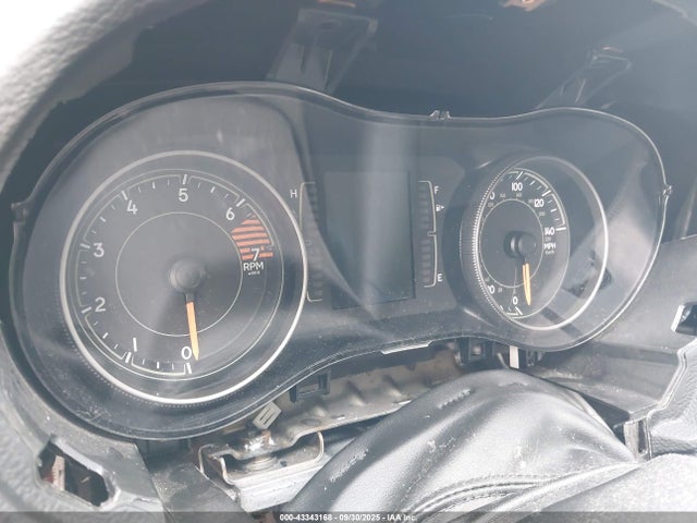 1C4PJMCB2GW318550 Jeep 2016