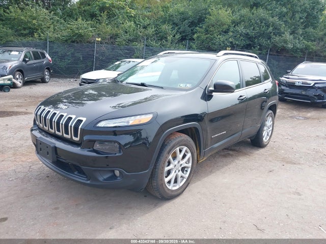 1C4PJMCB2GW318550 Jeep 2016