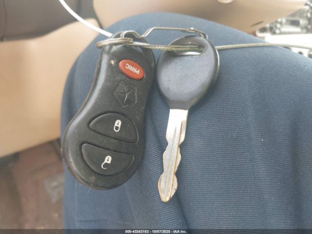 2000 CHRYSLER TOWN & COUNTRY 1C4GP54LXYB568865 Photo 10