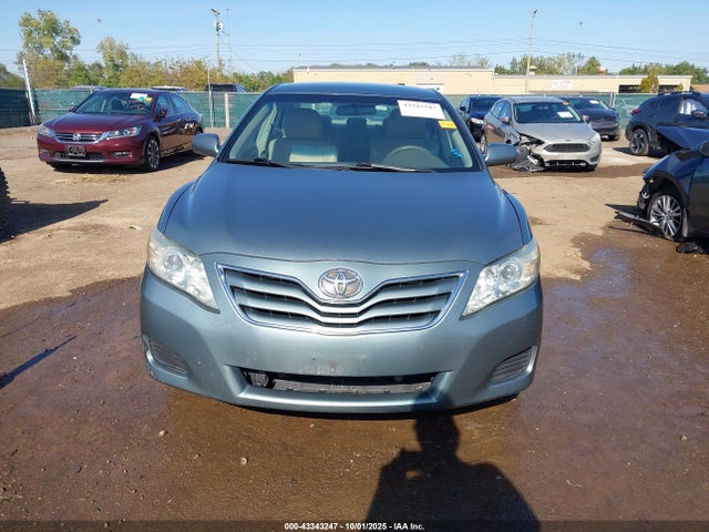 2011 Toyota Camry Le მანქანა იყიდება აუქციონზე, vin: 4T1BF3EK2BU716957, აუქციონის ნომერი: 43343247