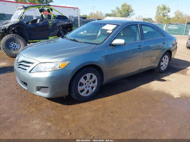 2011 Toyota Camry Le მანქანა იყიდება აუქციონზე, vin: 4T1BF3EK2BU716957, აუქციონის ნომერი: 43343247