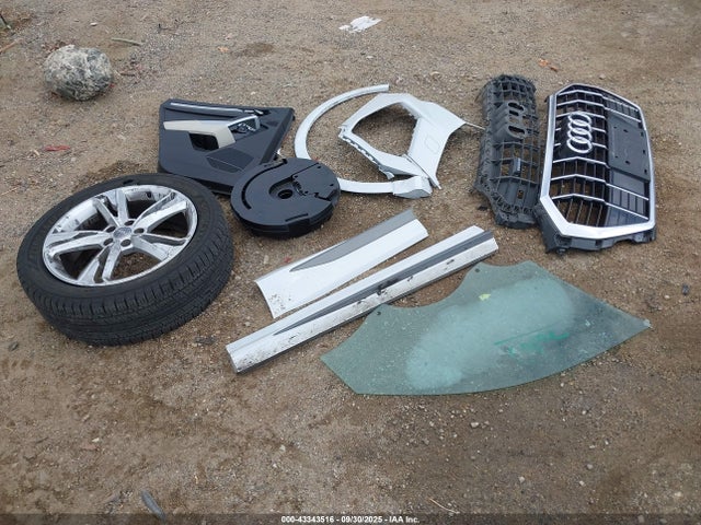 Audi Q3 2020 WA1DECF34L1023960 Image 12