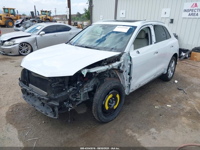 Audi Q3 2020 WA1DECF34L1023960 Image 2