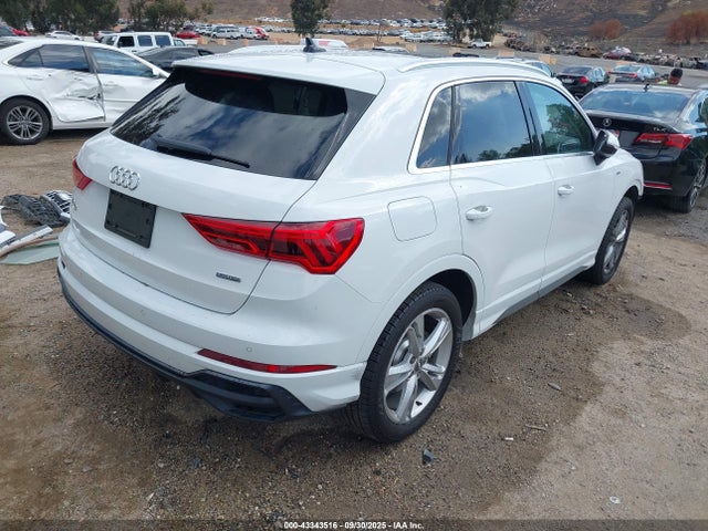Audi Q3 2020 WA1DECF34L1023960 Image 4