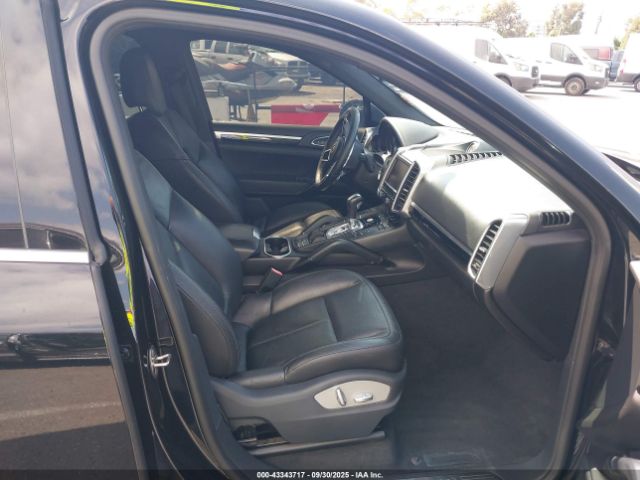 2016 PORSCHE CAYENNE WP1AA2A22GLA10307 Photo 4