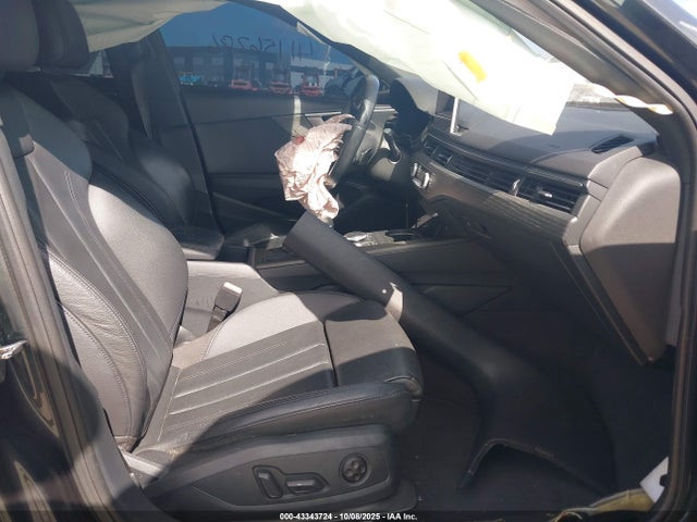 2018 AUDI A4 WAULMAF40JA233578 Photo 4