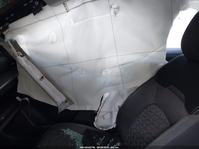 Nissan kicks mpv 2025 3N8AP6CA8SL328123 Image 5