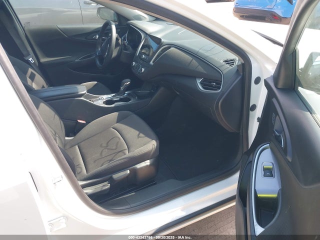1G1ZD5ST7SF117812 Chevrolet lfv